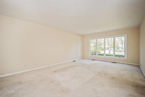 3719 Winnetka Rd, Glenview, IL 60026 photo 18