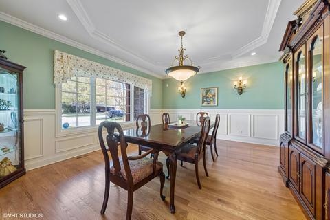 1003 James Ct, Wheaton, IL 60189 photo 9