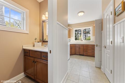 1003 James Ct, Wheaton, IL 60189 photo 22