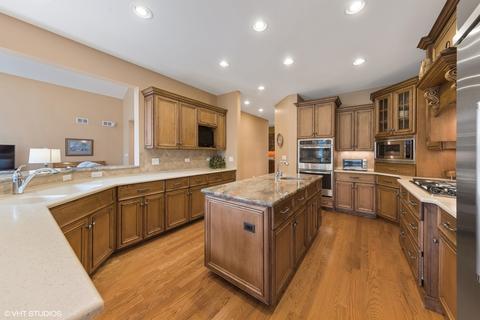 1003 James Ct, Wheaton, IL 60189 photo 5