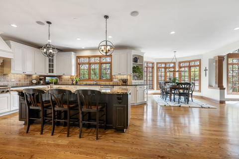2102 Stonebridge Ct, Wheaton, IL 60189 photo 22