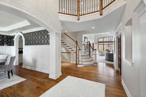 2102 Stonebridge Ct, Wheaton, IL 60189 photo 19
