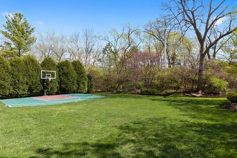 2102 Stonebridge Ct, Wheaton, IL 60189 photo 8