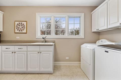 2102 Stonebridge Ct, Wheaton, IL 60189 photo 58