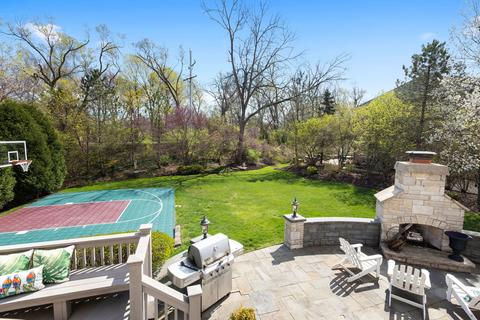 2102 Stonebridge Ct, Wheaton, IL 60189 photo 6