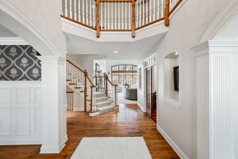 2102 Stonebridge Ct, Wheaton, IL 60189 photo 17