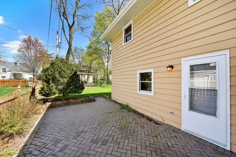 911 Eddy Ct, Wheaton, IL 60187 photo 18