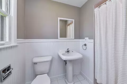 911 Eddy Ct, Wheaton, IL 60187 photo 10