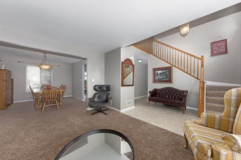 904 Christopher St, Plano, IL 60545 photo 8