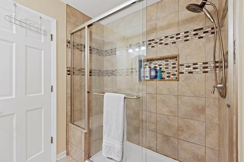 4589 Jade Ln, Hoffman Estates, IL 60192 photo 18