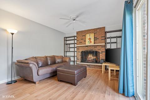 1902 Doncaster Ct, Wheaton, IL 60189 photo 9