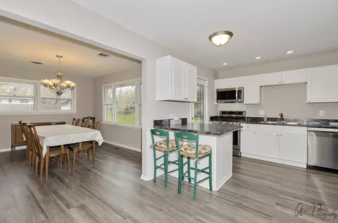 1502 May Ave, Johnsburg, IL 60051 photo 8