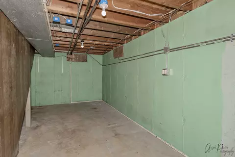 1502 May Ave, Johnsburg, IL 60051 photo 23