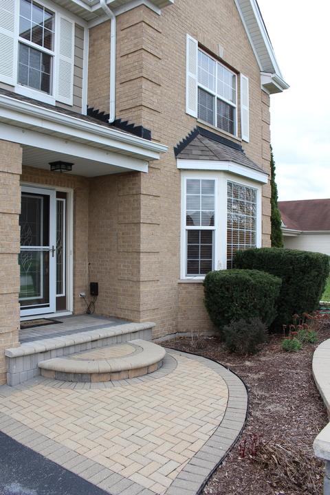 16307 Fairfield Dr, Plainfield, IL 60586 photo 2