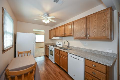 1209 S Chase St, Wheaton, IL 60189 photo 8