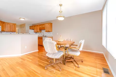 2510 Alpha Ct E, Dekalb, IL 60115 photo 20