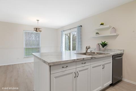 50 Silver Tree Cir, Cary, IL 60013 photo 8