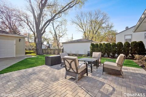 1035 Alfini Dr, Des Plaines, IL 60016 photo 15