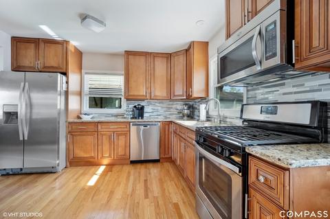 1035 Alfini Dr, Des Plaines, IL 60016 photo 7