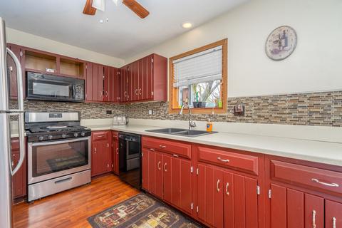 24608 S Edwin Dr, Channahon, IL 60410 photo 8