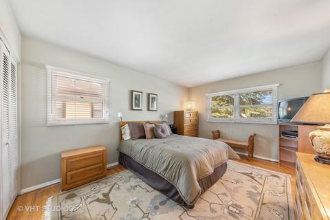 309 Bennett Ln, Des Plaines, IL 60016 photo 8