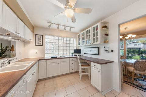 309 Bennett Ln, Des Plaines, IL 60016 photo 5