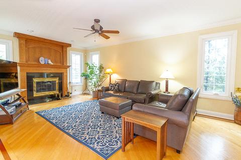 274 E South St, Elmhurst, IL 60126 photo 17