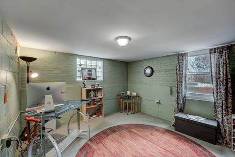 8121 S Champlain Ave, Chicago, IL 60619 photo 32