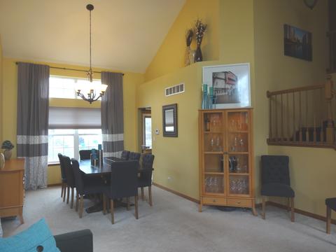 1383 Newcastle Ln, Bartlett, IL 60103 photo 5