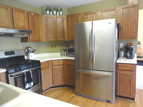 1383 Newcastle Ln, Bartlett, IL 60103 photo 9