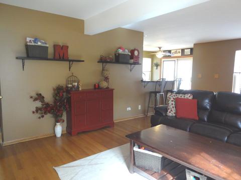 1383 Newcastle Ln, Bartlett, IL 60103 photo 14