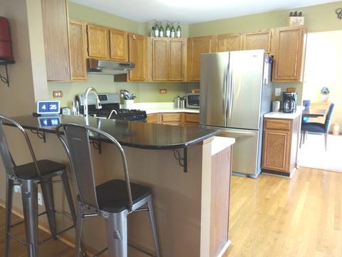 1383 Newcastle Ln, Bartlett, IL 60103 photo 8