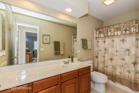 6375 Cunningham Ct, Gurnee, IL 60031 photo 13