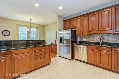 6375 Cunningham Ct, Gurnee, IL 60031 photo 4