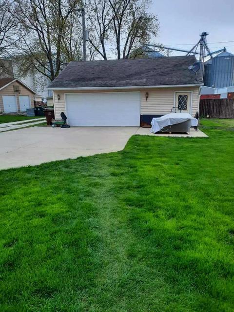 261 E Myrtle St, Herscher, IL 60941 photo 19