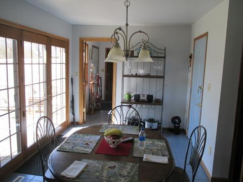331 Rockside Dr, Dixon, IL 61021 photo 3