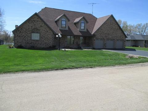 331 Rockside Dr, Dixon, IL 61021 photo 1