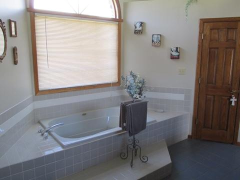 331 Rockside Dr, Dixon, IL 61021 photo 13