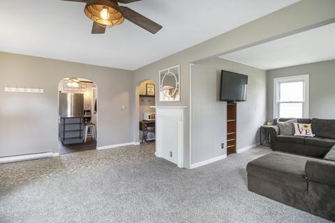 6 S310 4th St, Eola, IL 60519 photo 4