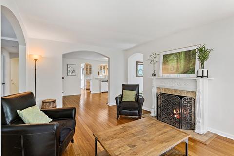 701 Indian Rd, Glenview, IL 60025 photo 4