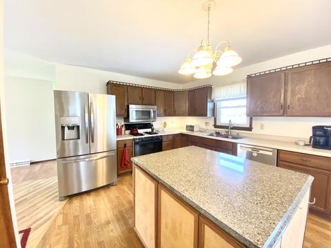 1449 Pine Ave, Rantoul, IL 61866 photo 4