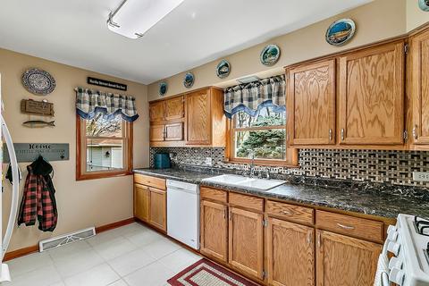 1435 Park St, Crete, IL 60417 photo 8