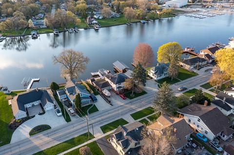 1616 N Riverside Dr, Mchenry, IL 60050 photo 30