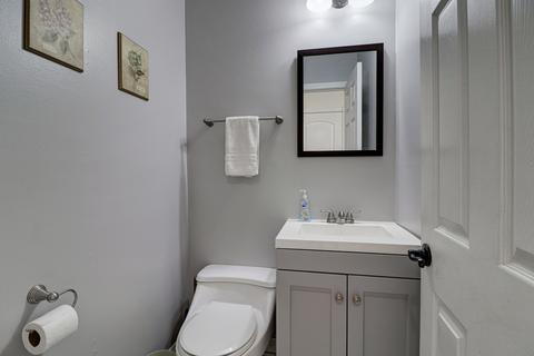 8842 Dee Rd #A, Des Plaines, IL 60016 photo 13