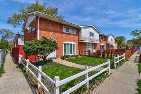 8842 Dee Rd #A, Des Plaines, IL 60016 photo 2