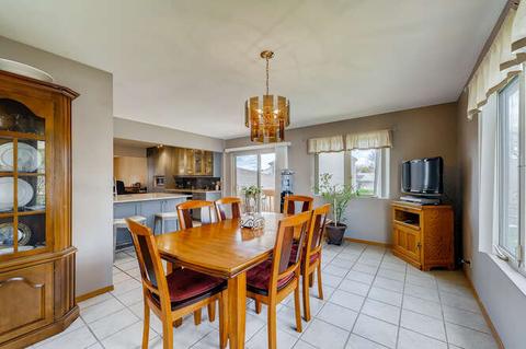 2210 Savannah Rd, Elgin, IL 60123 photo 7
