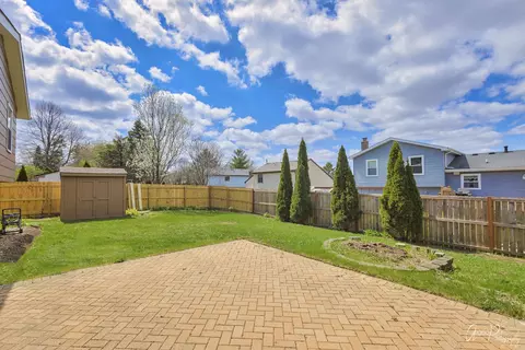 307 Augusta Dr, Mchenry, IL 60050 photo 23