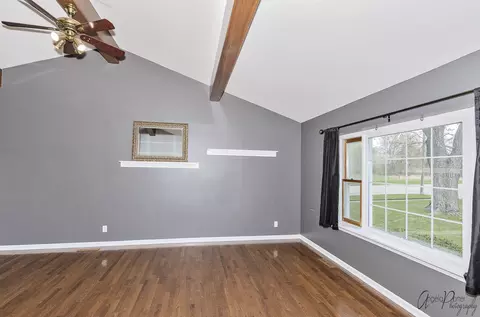 307 Augusta Dr, Mchenry, IL 60050 photo 3