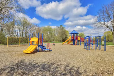 307 Augusta Dr, Mchenry, IL 60050 photo 28