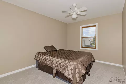 307 Augusta Dr, Mchenry, IL 60050 photo 16